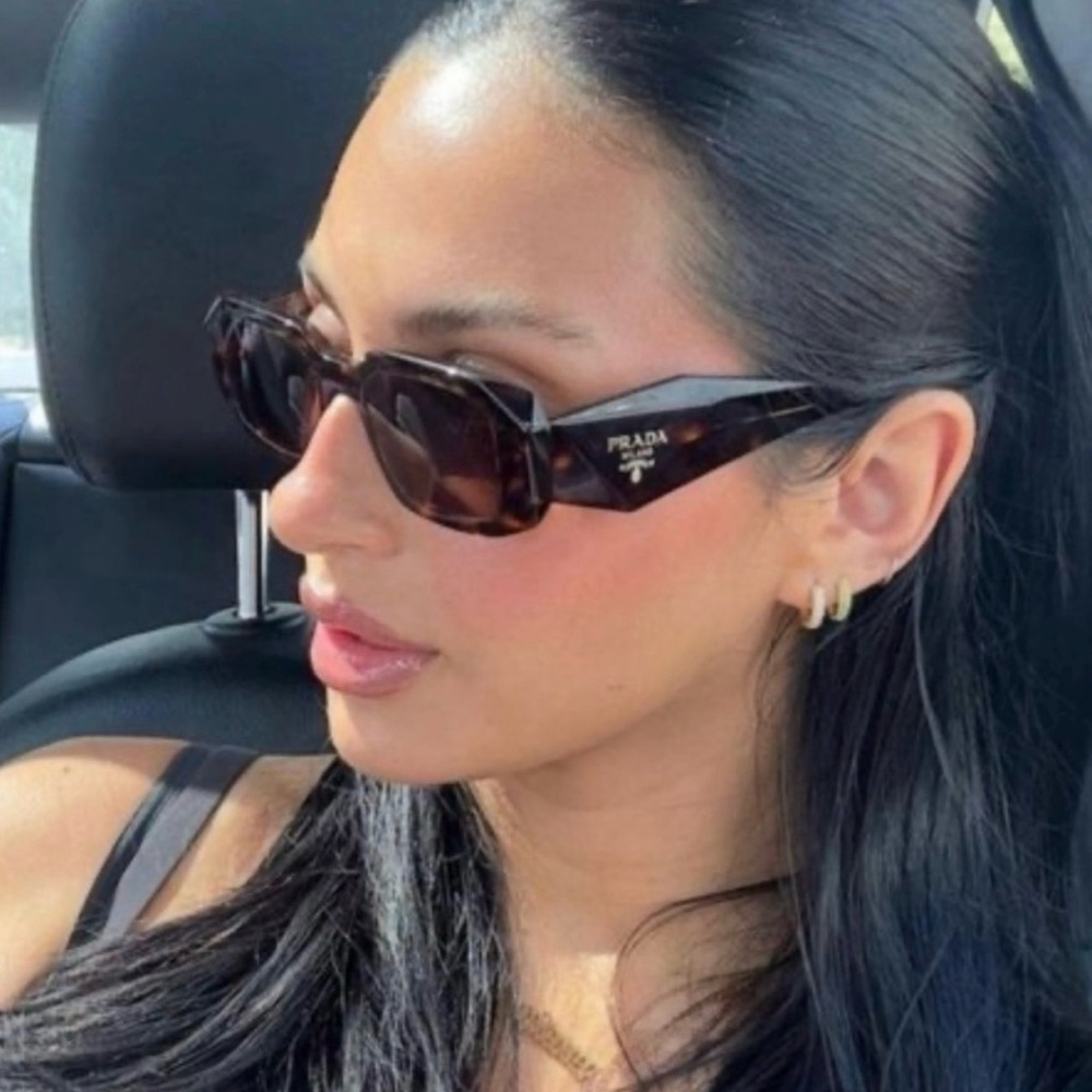 NEW Prada Sunglasses PR 17WS - Picture 15 of 16
